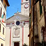 Διαμέρισμα Casa Valentino In Via Liberale Sleeps 8 Italy *