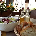 Casa Valentino In Via Liberale Sleeps 8 Italy