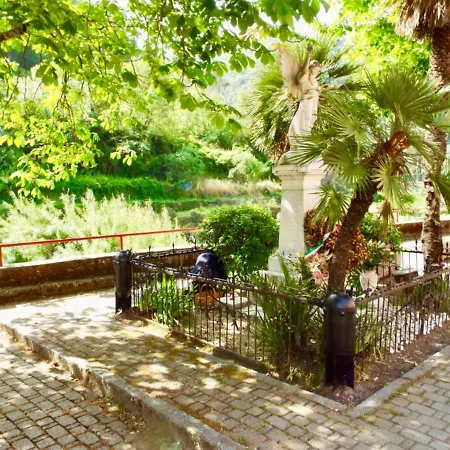 Casa Valentino In Via Liberale Sleeps 8 Italy * Isolabona