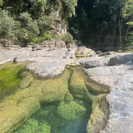 Casa Valentino In Via Liberale Sleeps 8 Italy شقة