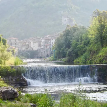 Casa Valentino In Via Liberale Sleeps 8 Italy