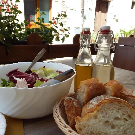 Casa Valentino In Via Liberale Sleeps 8 Italy