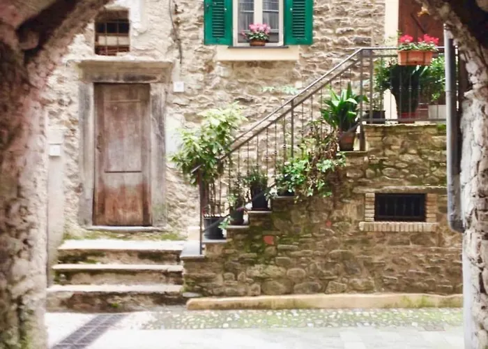 Lejlighed Casa Valentino In Via Liberale Sleeps 8 Italy *