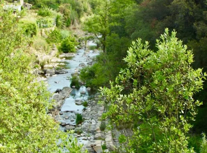 Lejlighed Casa Valentino In Via Liberale Sleeps 8 Italy Isolabona