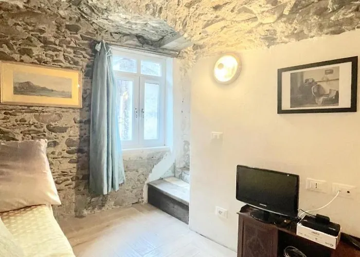 公寓 Casa Valentino In Via Liberale Sleeps 8 Italy Isolabona