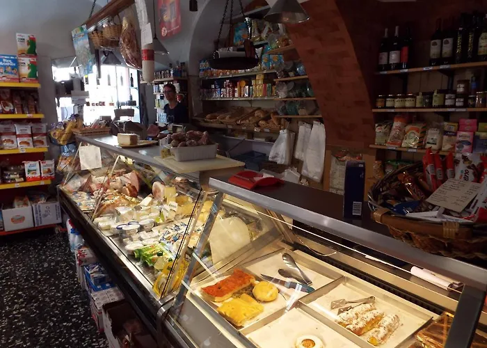 公寓 Casa Valentino In Via Liberale Sleeps 8 Italy *